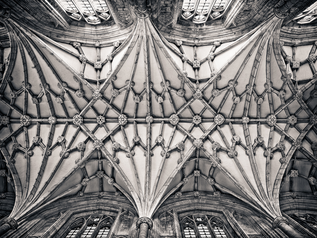 English Medieval Cathedrals