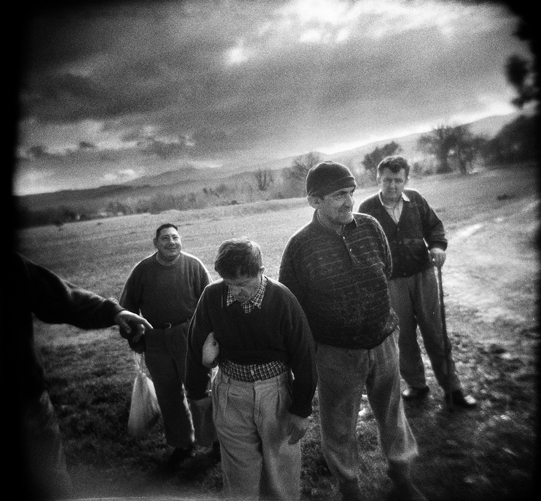 I’VE GOT NO ONE TO HOLD ME