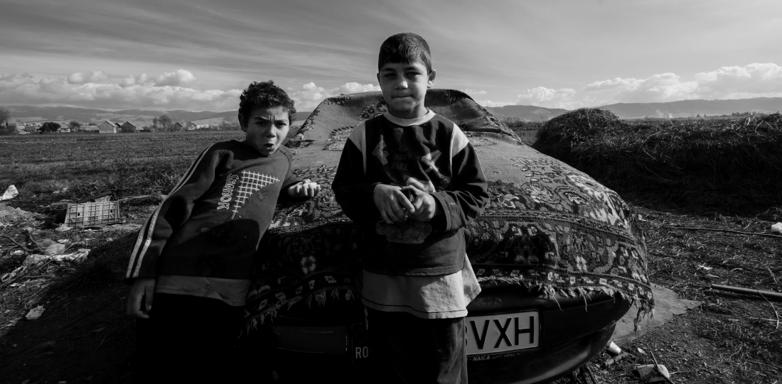 Skin and language. The double burden