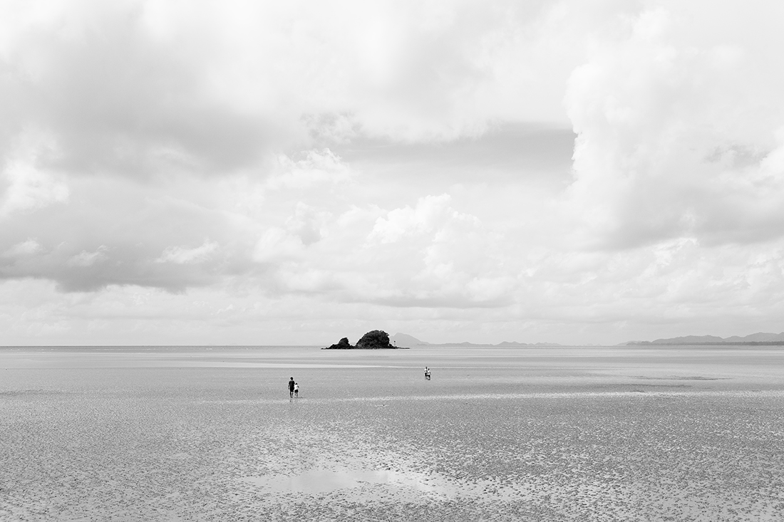low tide koh Lanta