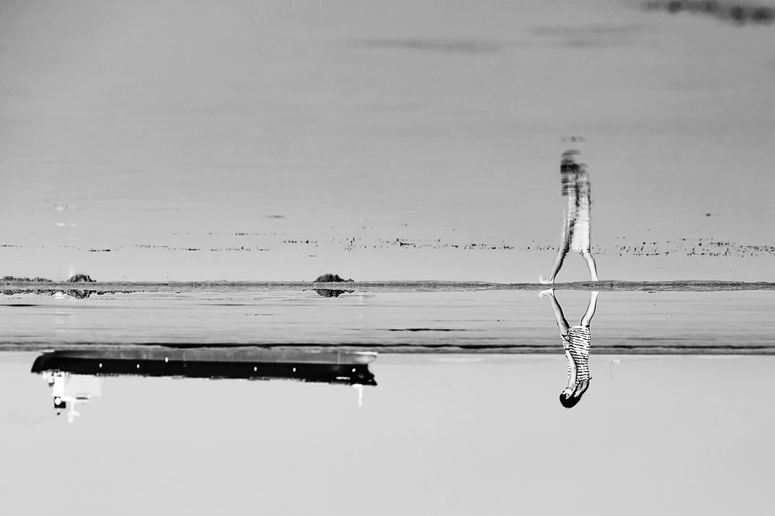 Reflections. Parallel universe.