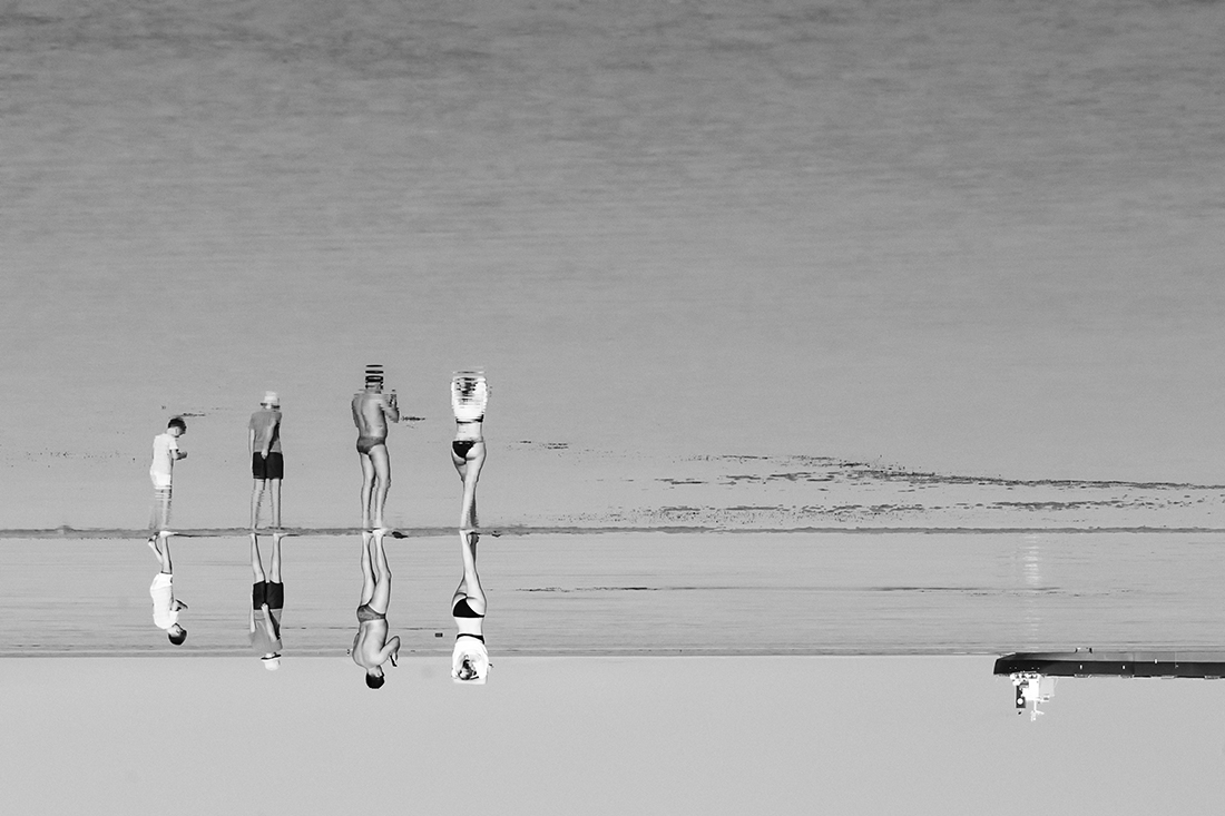 Reflections. Parallel universe.