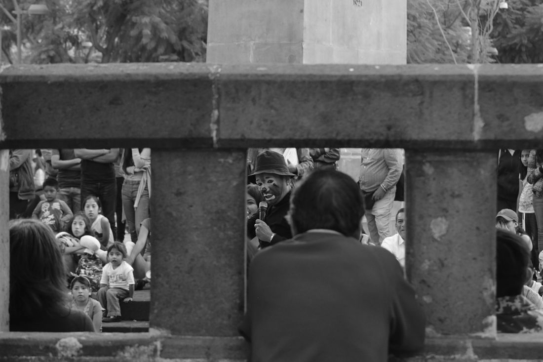 Loneliness and bonding in the city.
