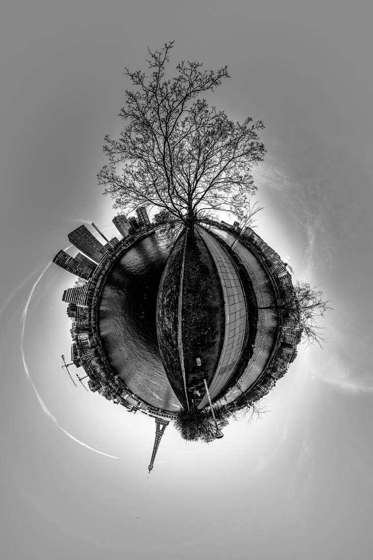 Tiny Planet-sur-Seine