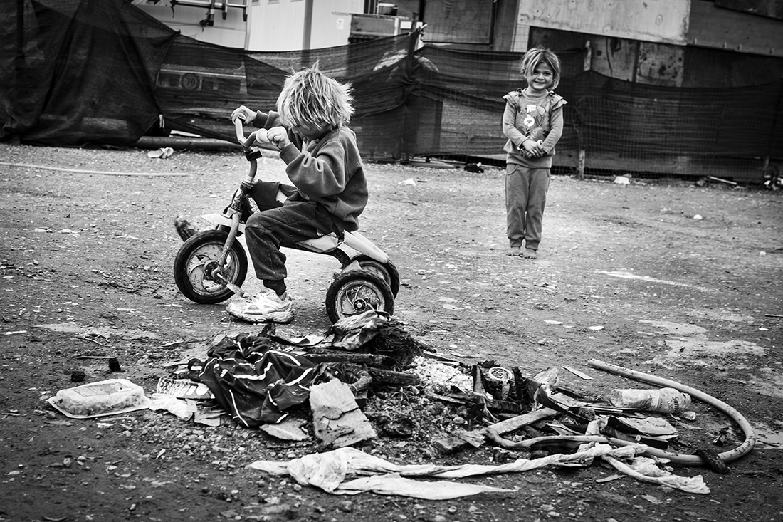 LITTLE NOMADICS