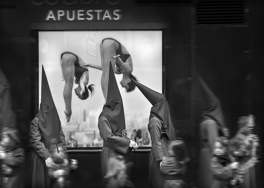 Games in the good friday procession