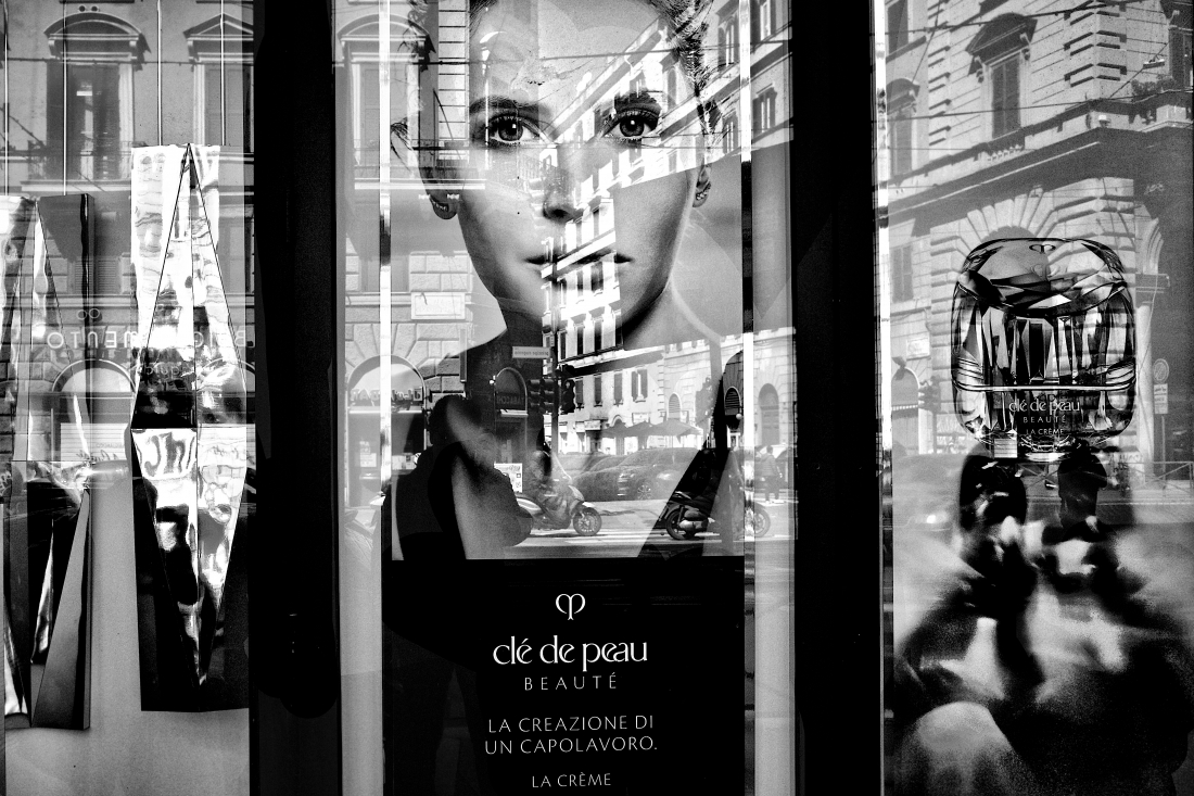 Advertising woman in Rome.