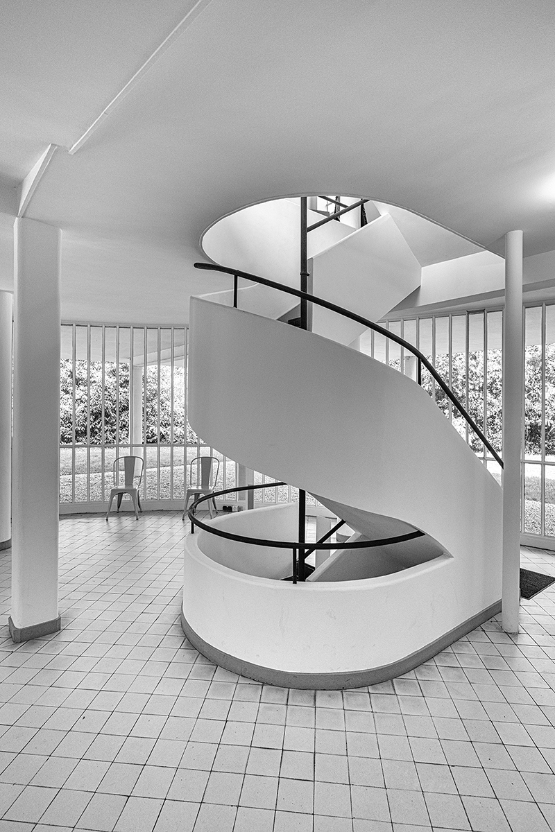 Villa Savoye: Changing Levels