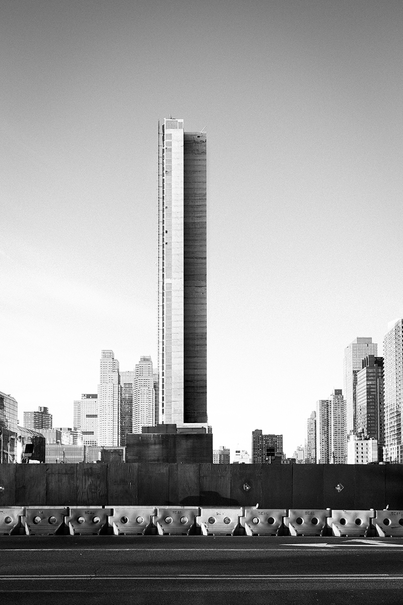 SCULPTING MANHATTAN