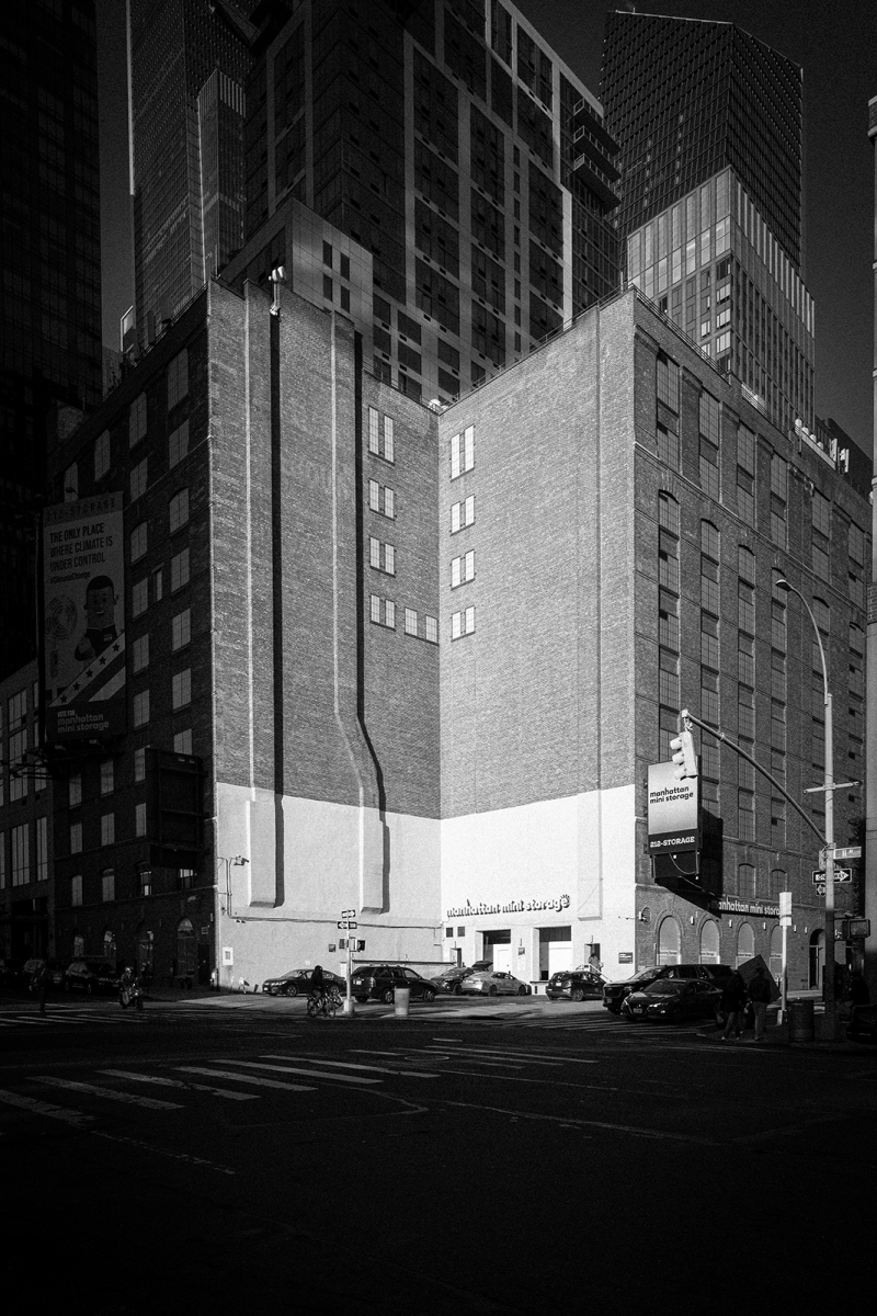 SCULPTING MANHATTAN