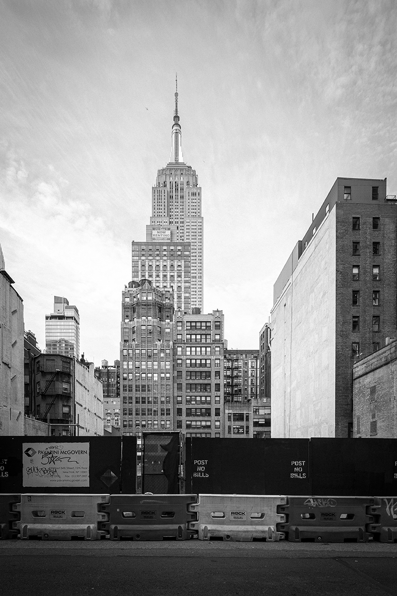 SCULPTING MANHATTAN