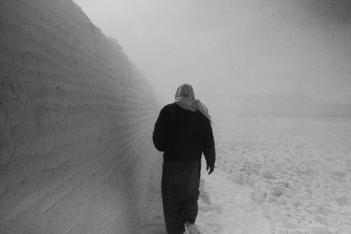 White Abyss - Life in the Limestone Quarries of Minya