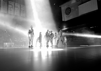 Light out ! Spot on !